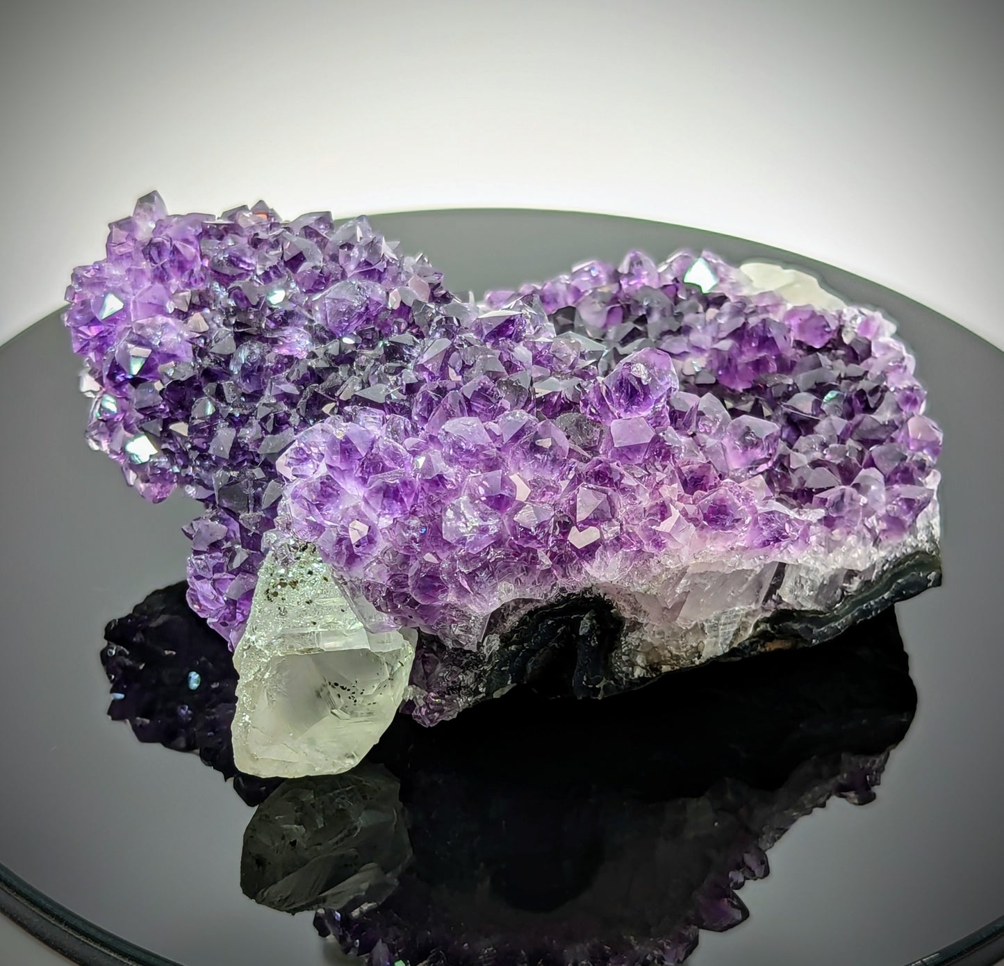 Uruguay Amethyst mit Calcit